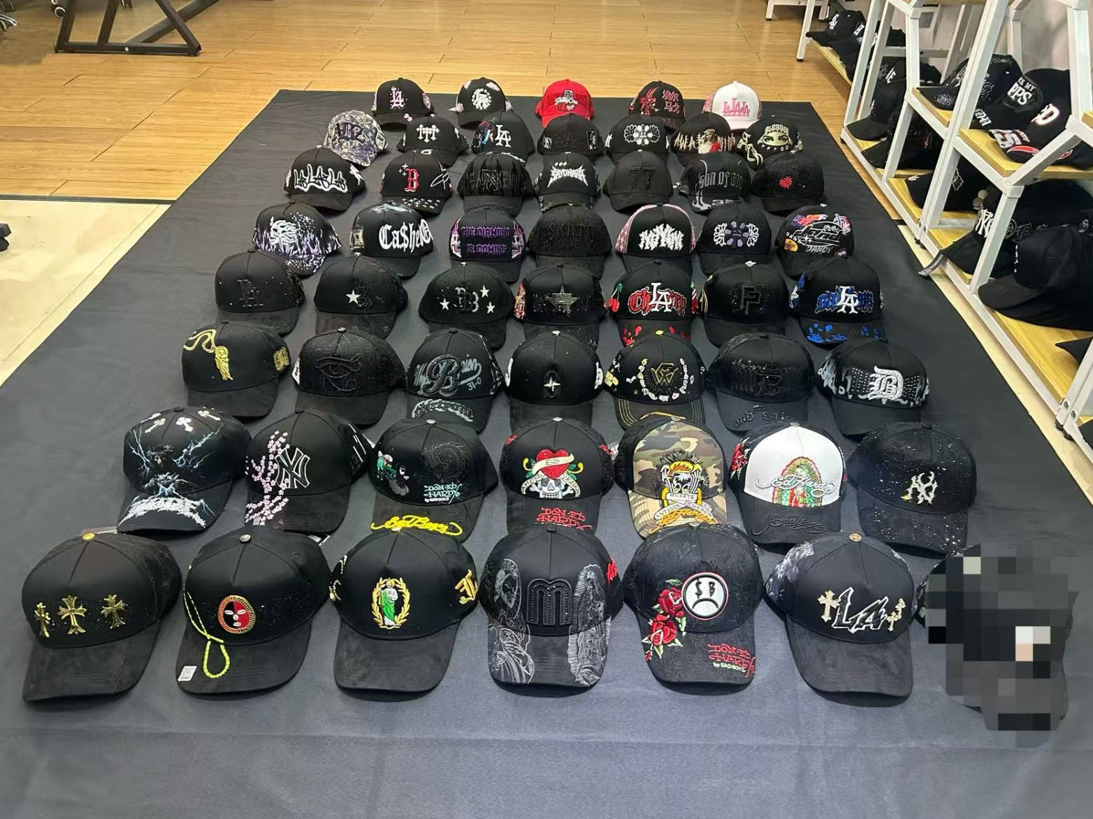 Gorras con estilo chicano